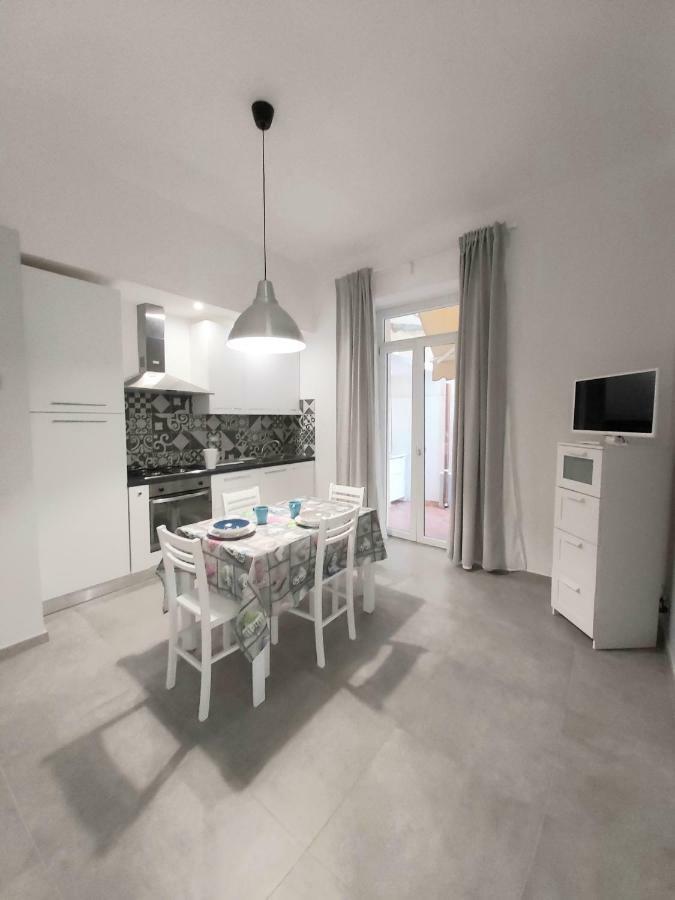 Helen Appartement Viareggio Buitenkant foto